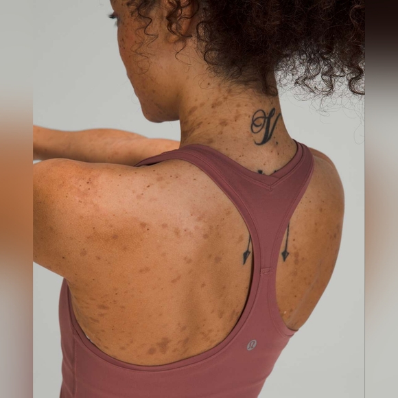 Lululemon NULU Cool Racerback Tank Top *Shorter Length Sz 4 - Picture 2 of 12